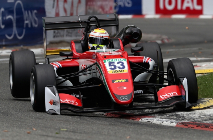 Live Formula 3 Grand Prix at Pau